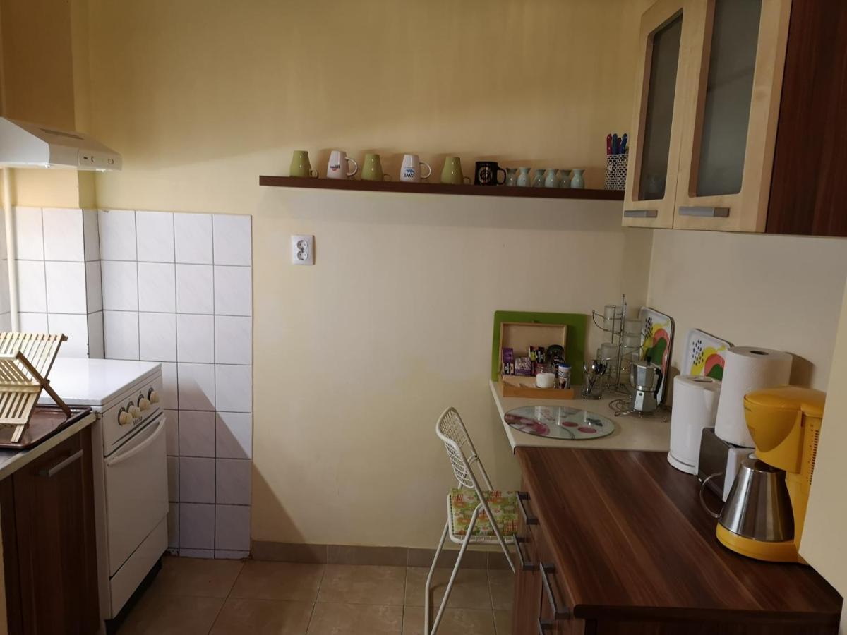 Veva Apartman - Eger Maganszallashely Exterior photo